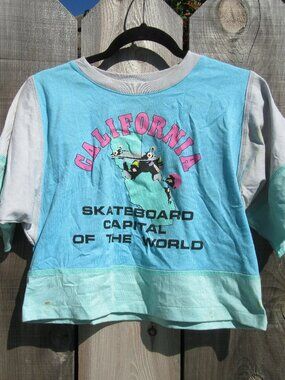 Vintage Morey Boogie Bodywear California Skateboard Shirt Boys Size Medium